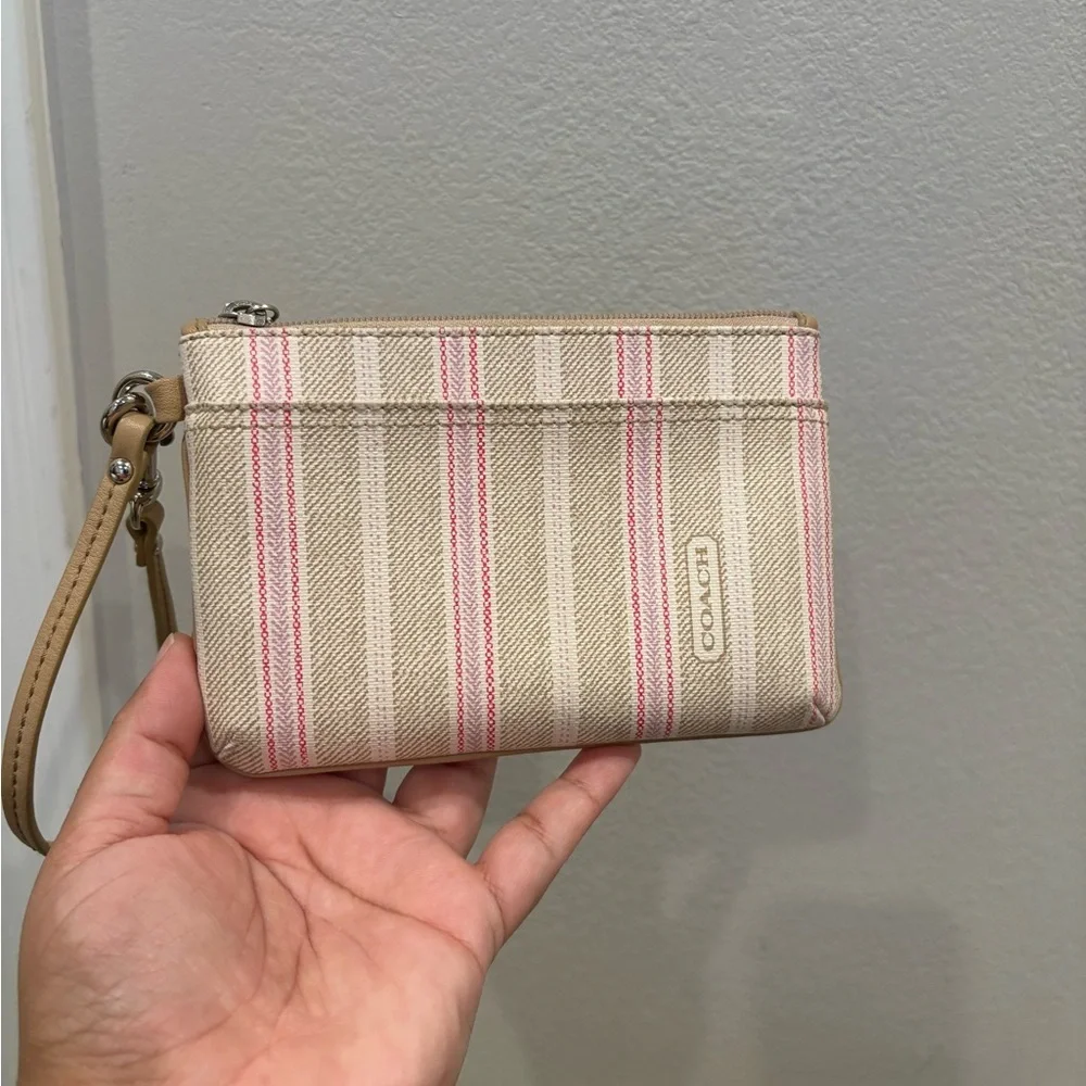 Coach Legacy Weekend Ticking Stripe Zippy Wallet Wristlet